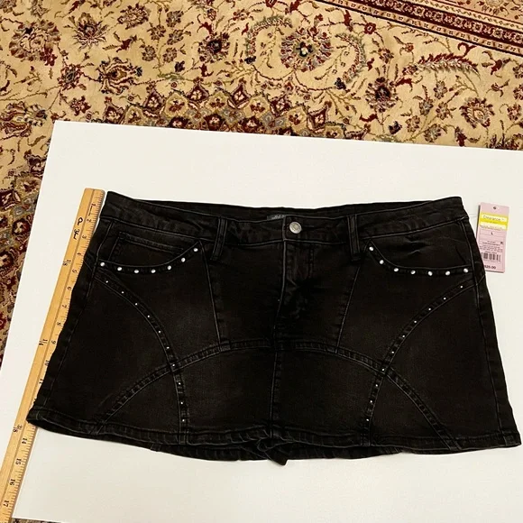 Wild Fable Women’s Black Wash Studded Denim Mini Skort Size L (NWT) - Picture 3 of 7
